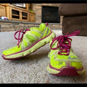 Brooks Pure Flow 2 Running Shoe Little Kid sz 11